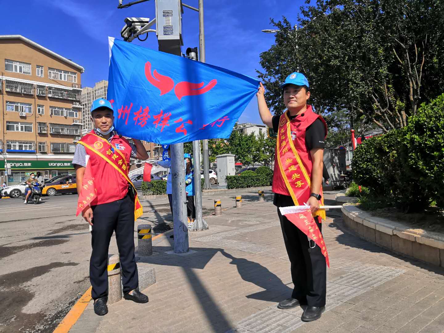 <strong>五十六岁妇女的屄</strong>